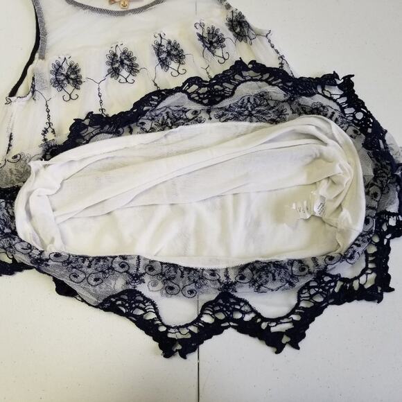 Lavish Blue White Sleeveless Tank Mesh Lined Embroidery Top Shirt Size S - Picture 5 of 10